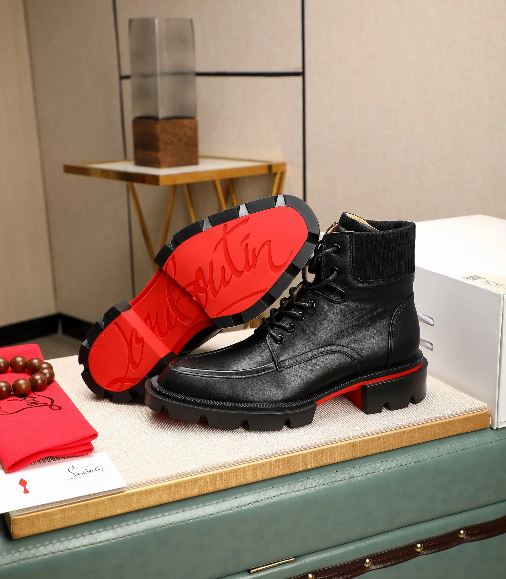 Men's Men's Shoes💰920 New Actual Shots••CL～High-end men's red-soled shoes! ••🆑Top original order purchasing agent. Imported top-layer ten-fingerprint leather and water-dyed cowhide inside 🉑️ Imported TPU rubber sole, wear-resistant and non-slip, full of European style, SIZA: 39-44 (45.46, customized)